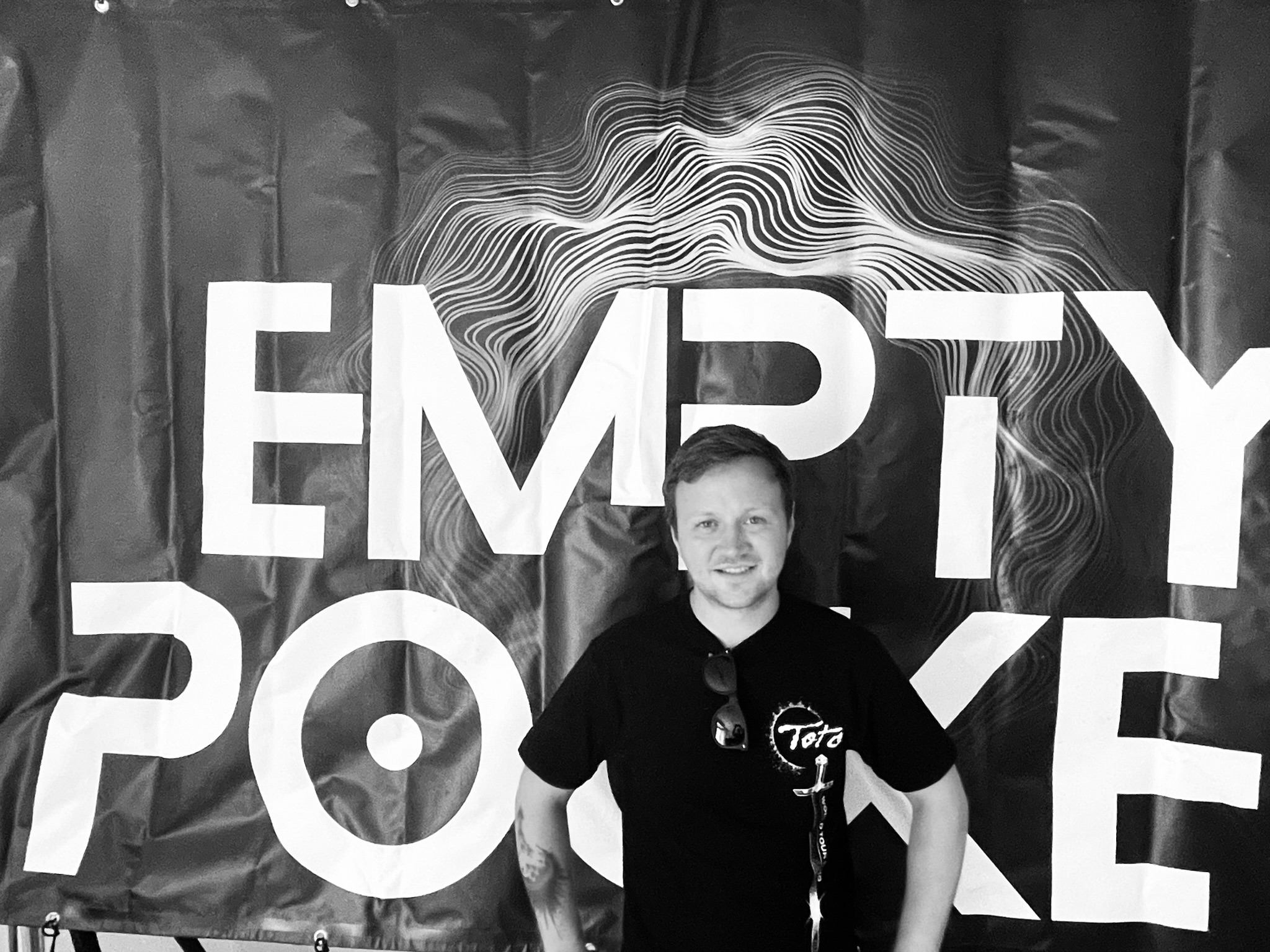 Empty Pocket Coverband - Justus