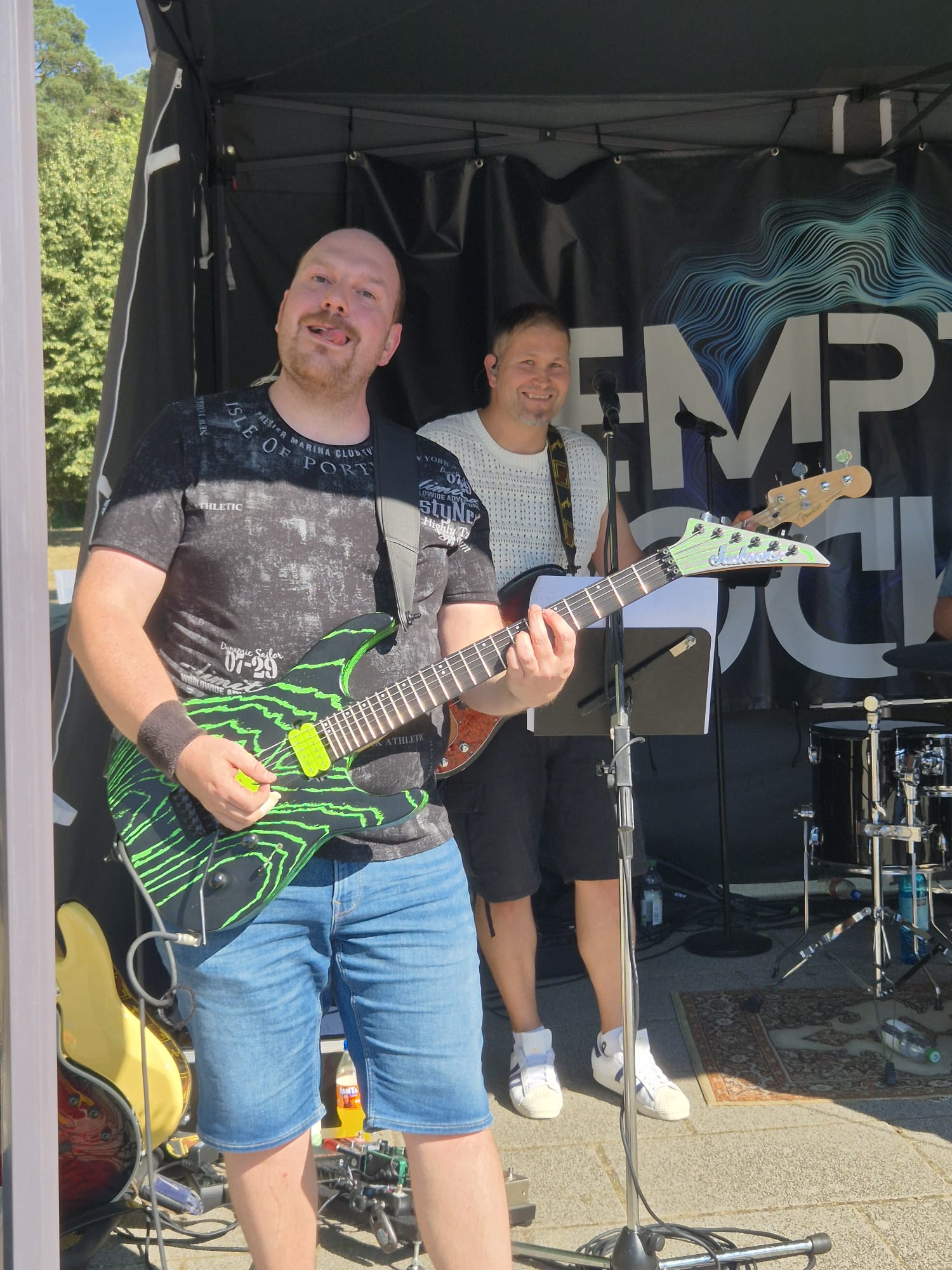 Empty-Pocket Coverband - Bildergalerie