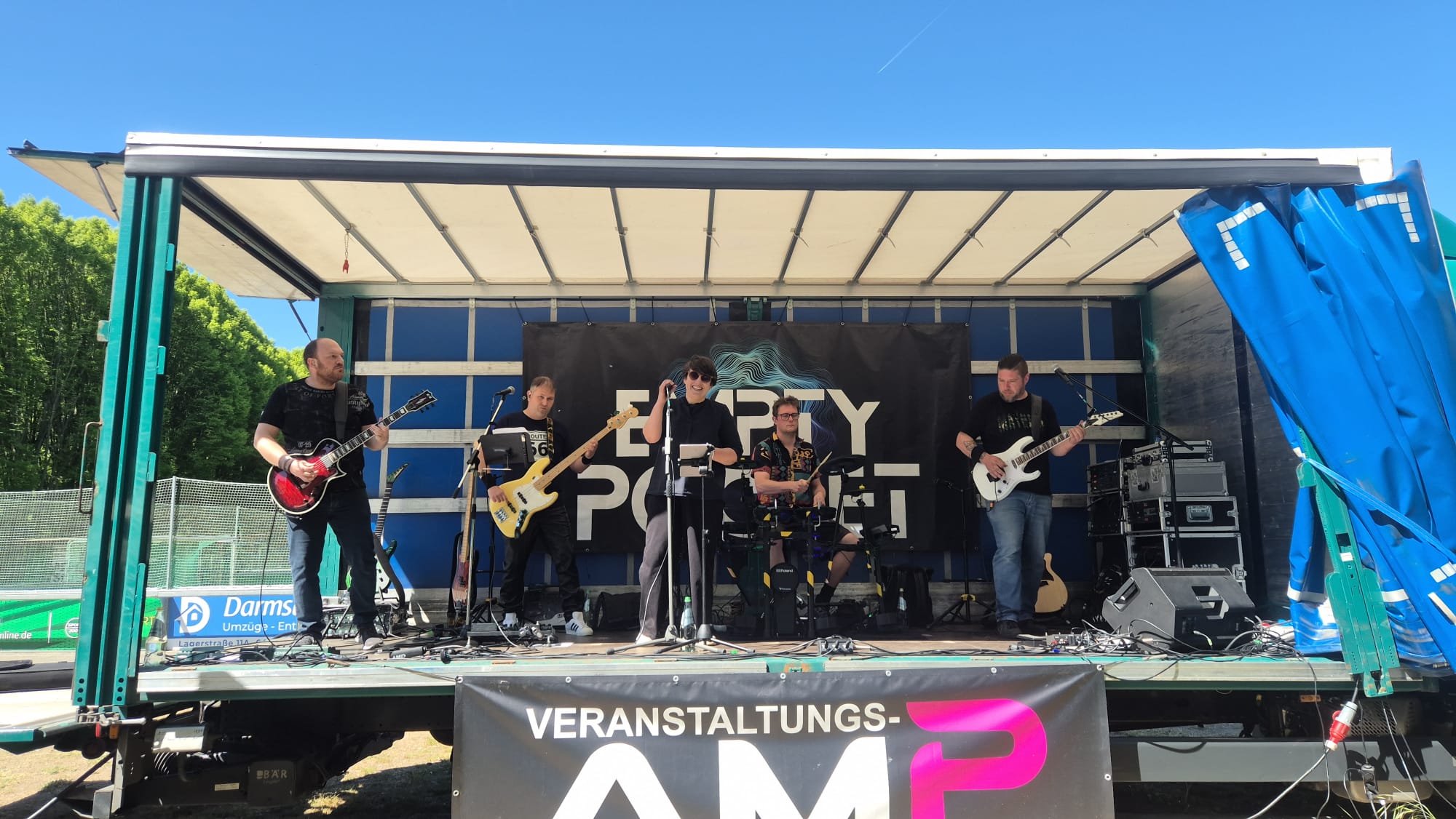 Empty-Pocket Coverband - Bildergalerie