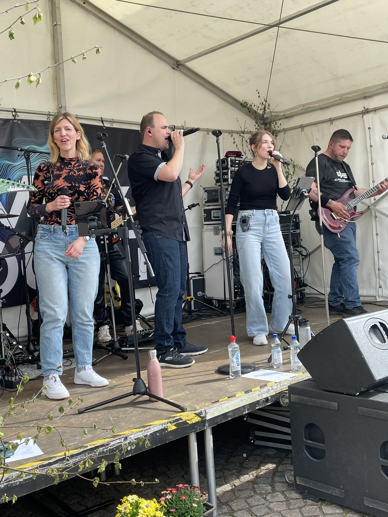 Empty-Pocket Coverband - Bildergalerie