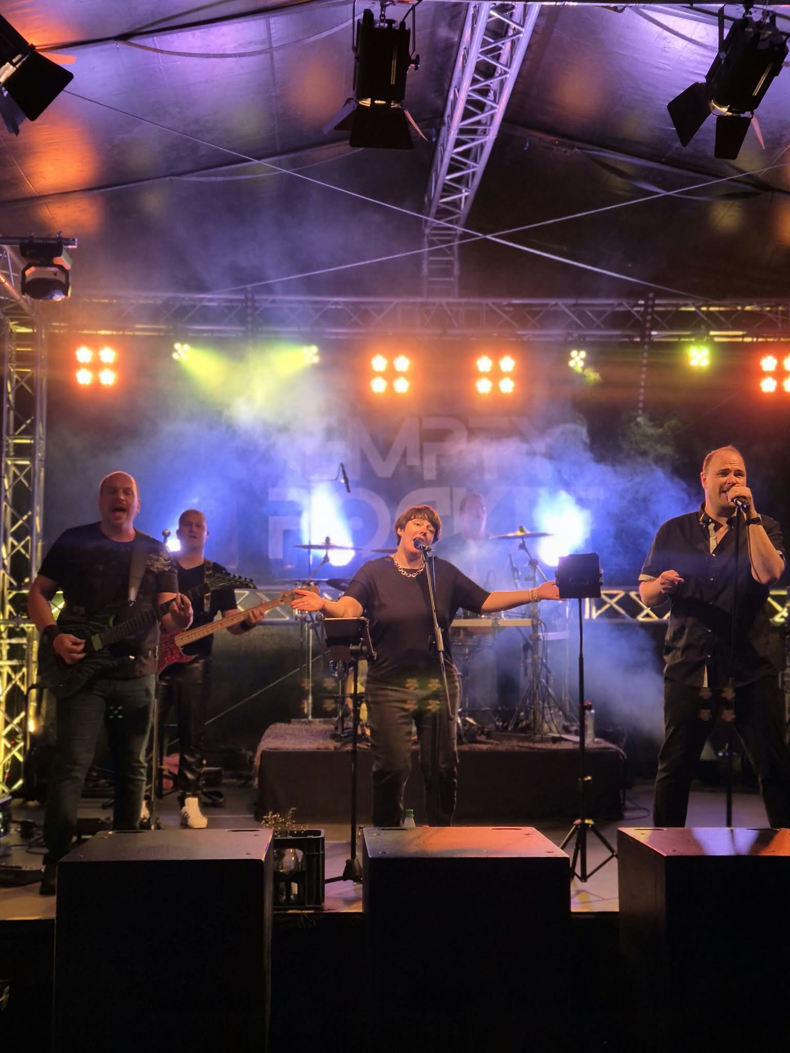 Empty-Pocket Coverband - Bildergalerie