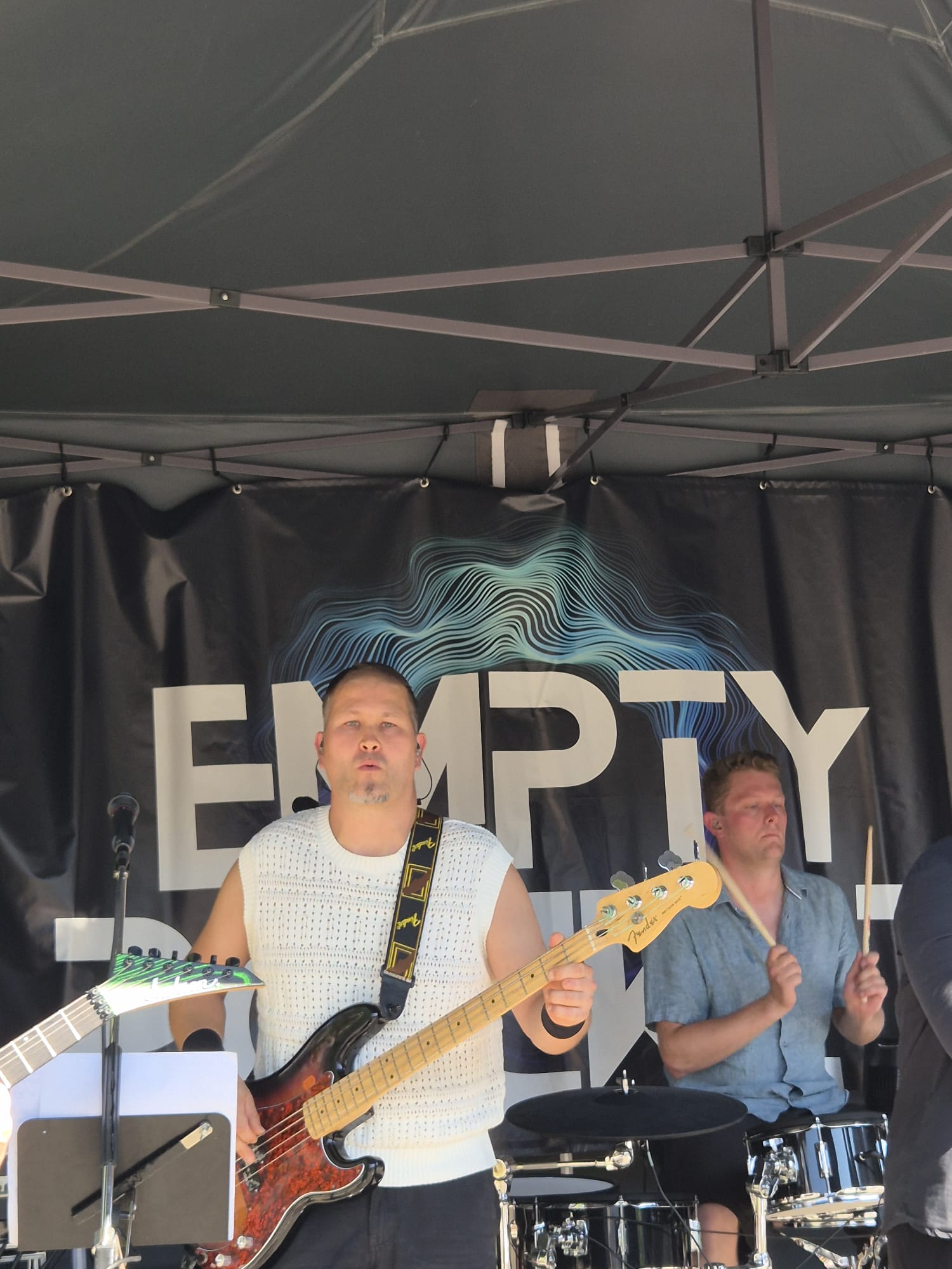 Empty-Pocket Coverband - Bildergalerie