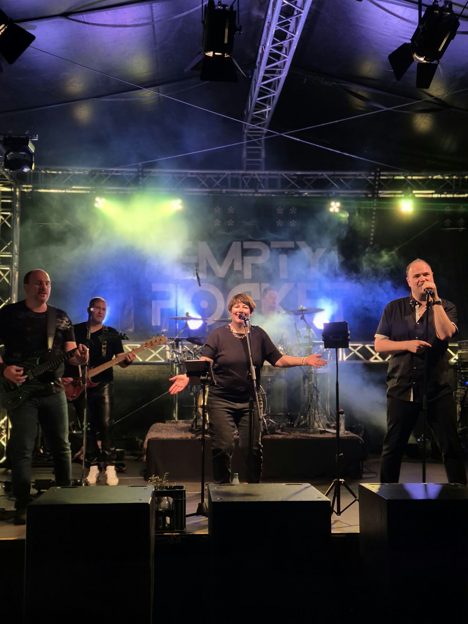 Empty-Pocket Coverband - Bildergalerie