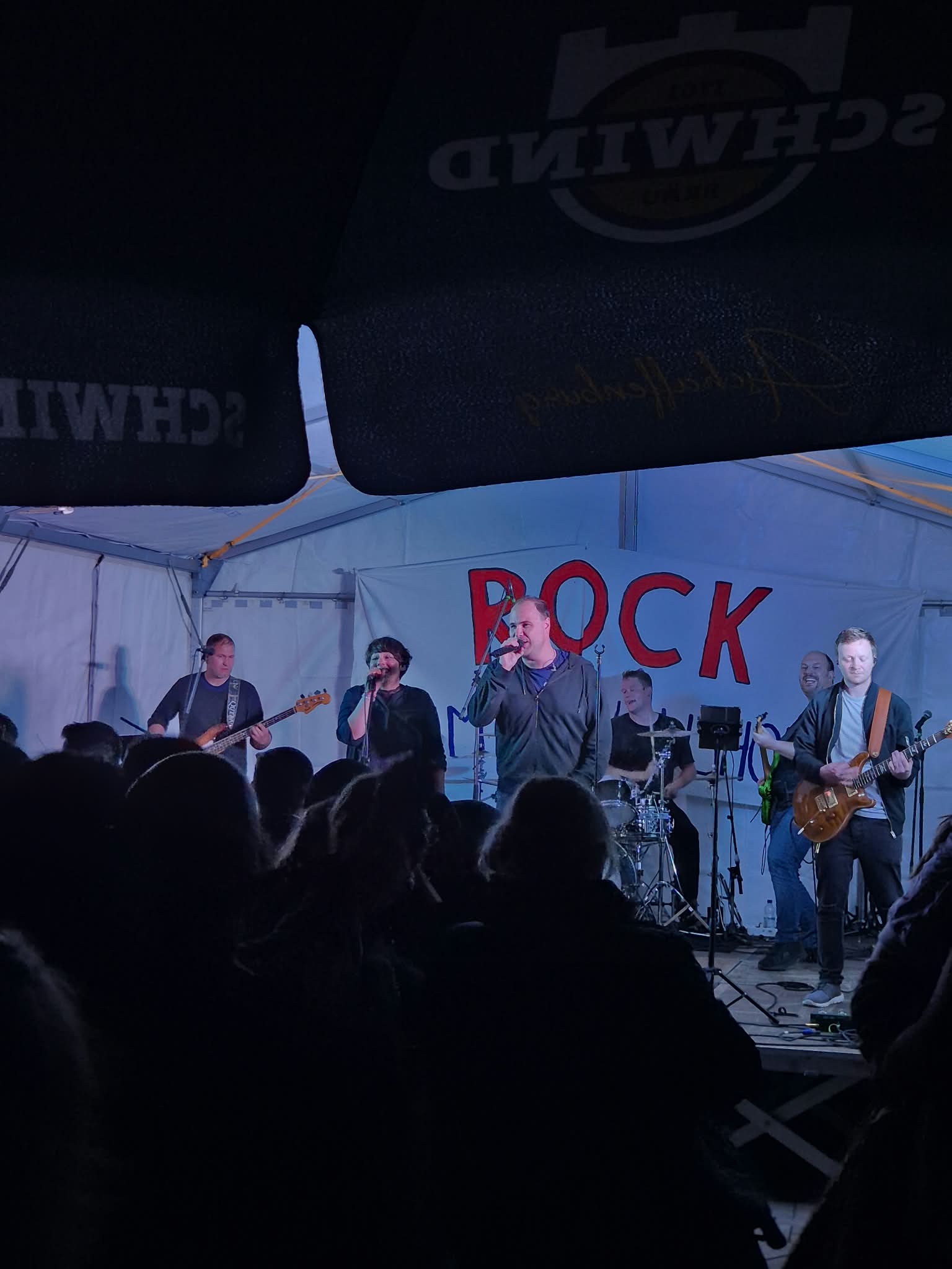 Empty-Pocket Coverband - Bildergalerie