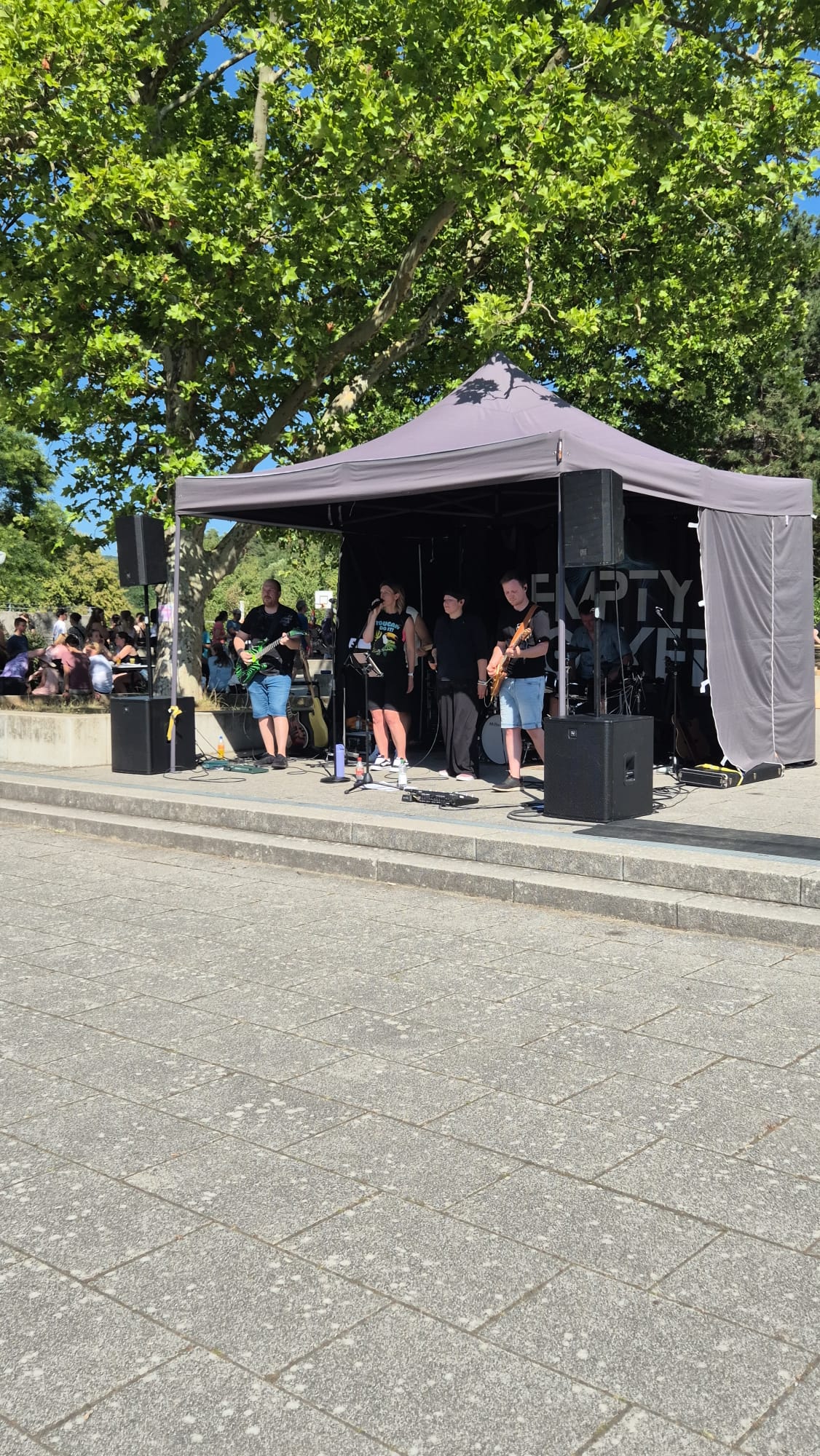 Empty-Pocket Coverband - Bildergalerie